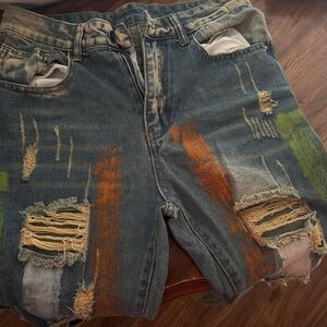 Men's Relaxed Fit Distressed Jeans with Color Accents